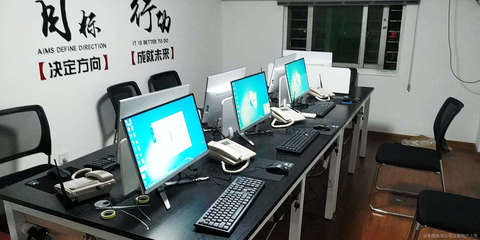 正創(chuàng)商務(wù)信息咨詢 專業(yè)護航，助您駕馭商海風(fēng)云